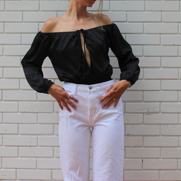 Off the shoulder long-sleeve bodysuit top - Picture 1 of 6